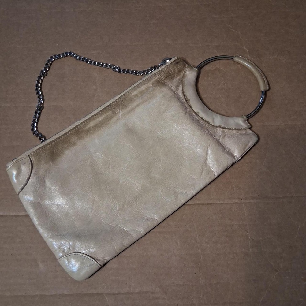 Hobo cream leather handbag silver chain strap w/ circular handle pockets clutch
